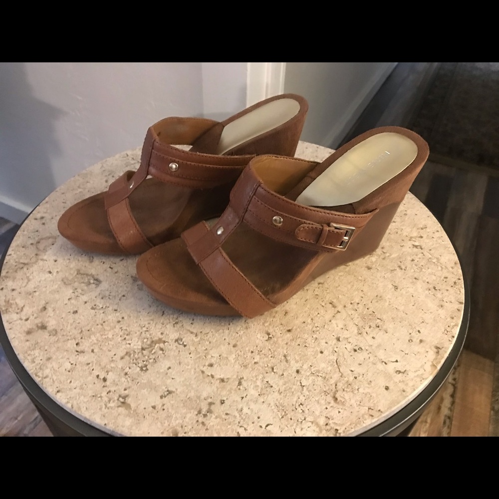 NEW Nine West Wedge Sandals Tan 6.5